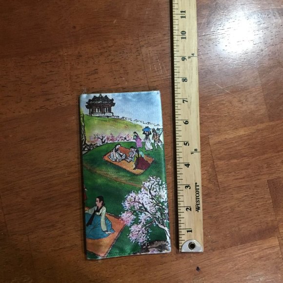 Chinese Artistic  Wallet - Picture 2 of 14